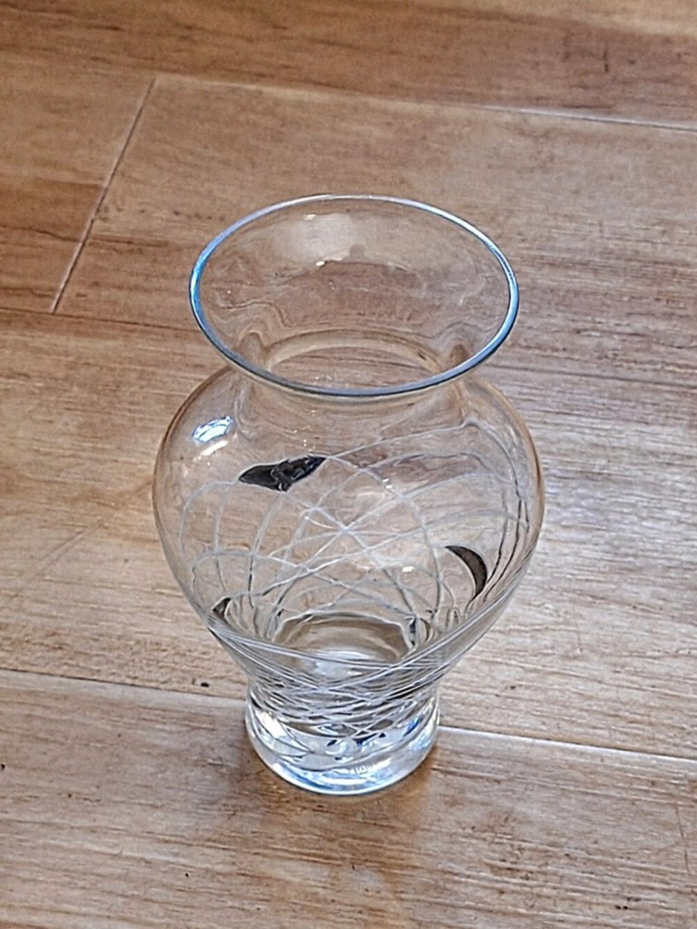 Lucka Glas Handblown Studio Art Glass Vase 5 ½”